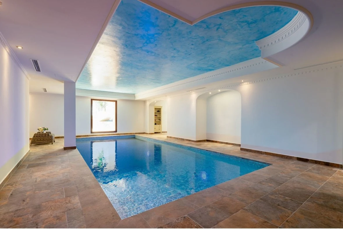 Private indoor pool